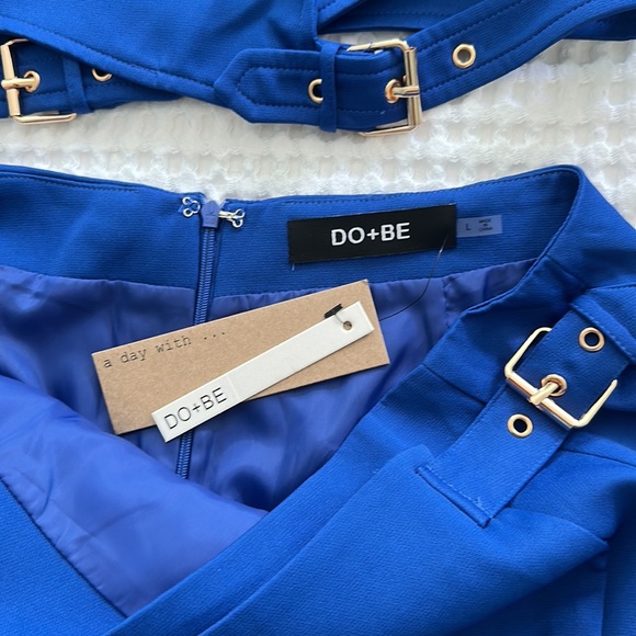 Do + Be Cropped Buckle Blazer Set - Picture 3 of 6